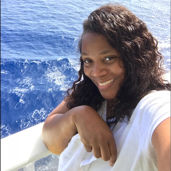 Meet your Posher, Sandra - Picture 6 of 6